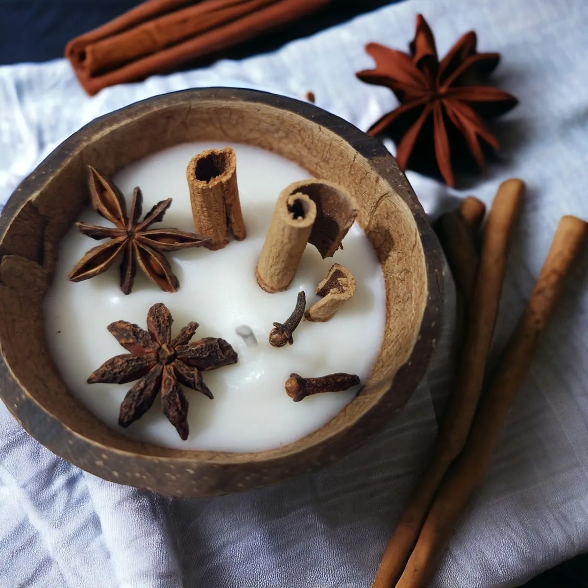 Cinnamon Roll Cocoshell Soy Wax Candle