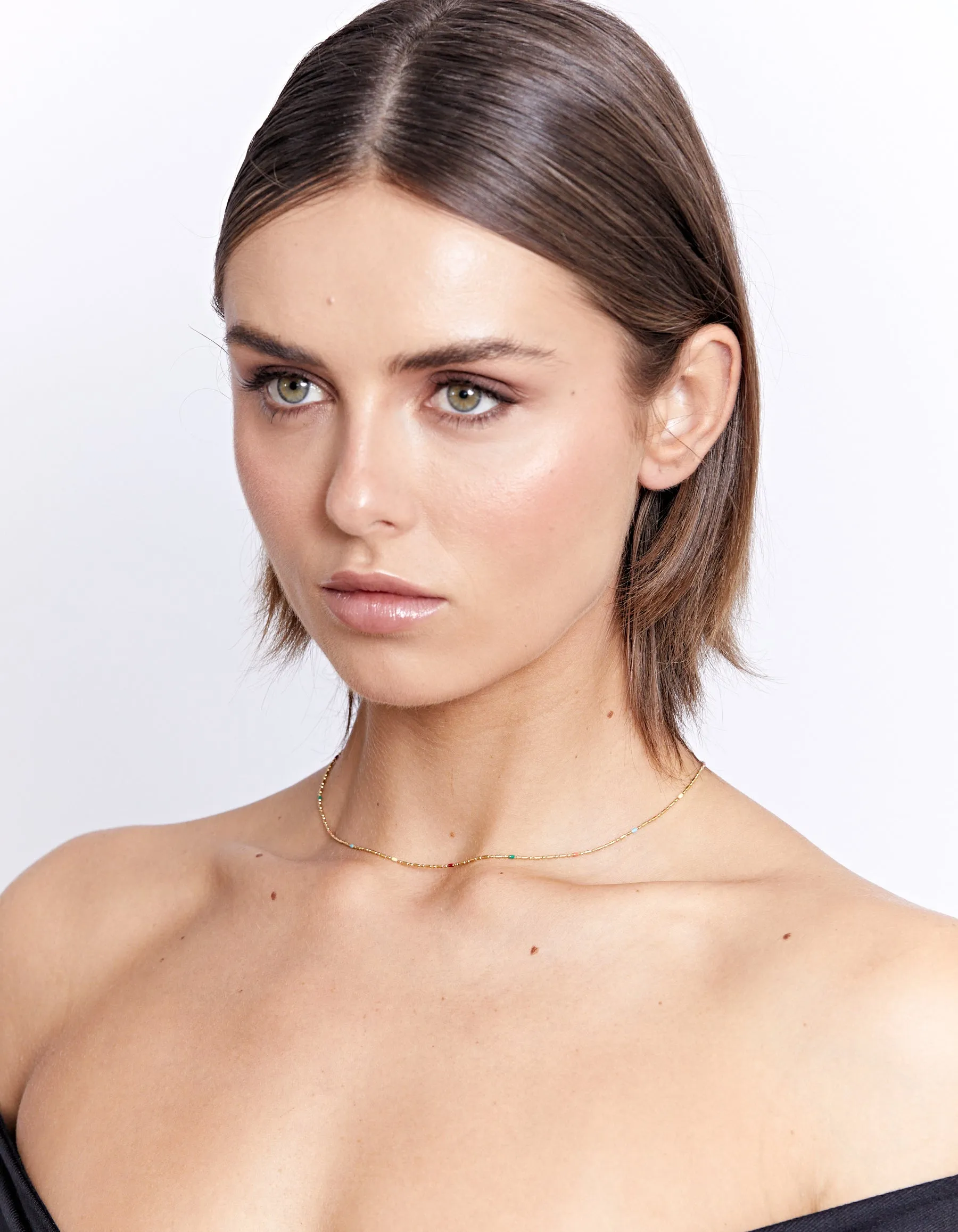 DELICATE ENAMEL NECKLACE