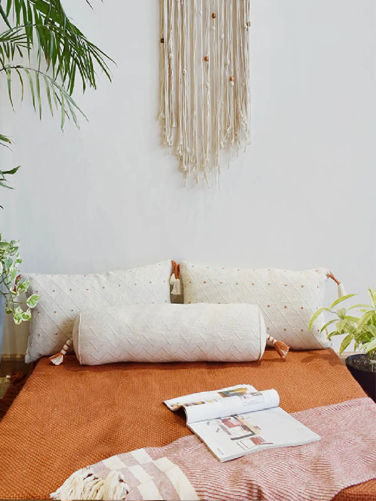 Saanjh Zigzag Geo Bolster Cushion Cover Off White