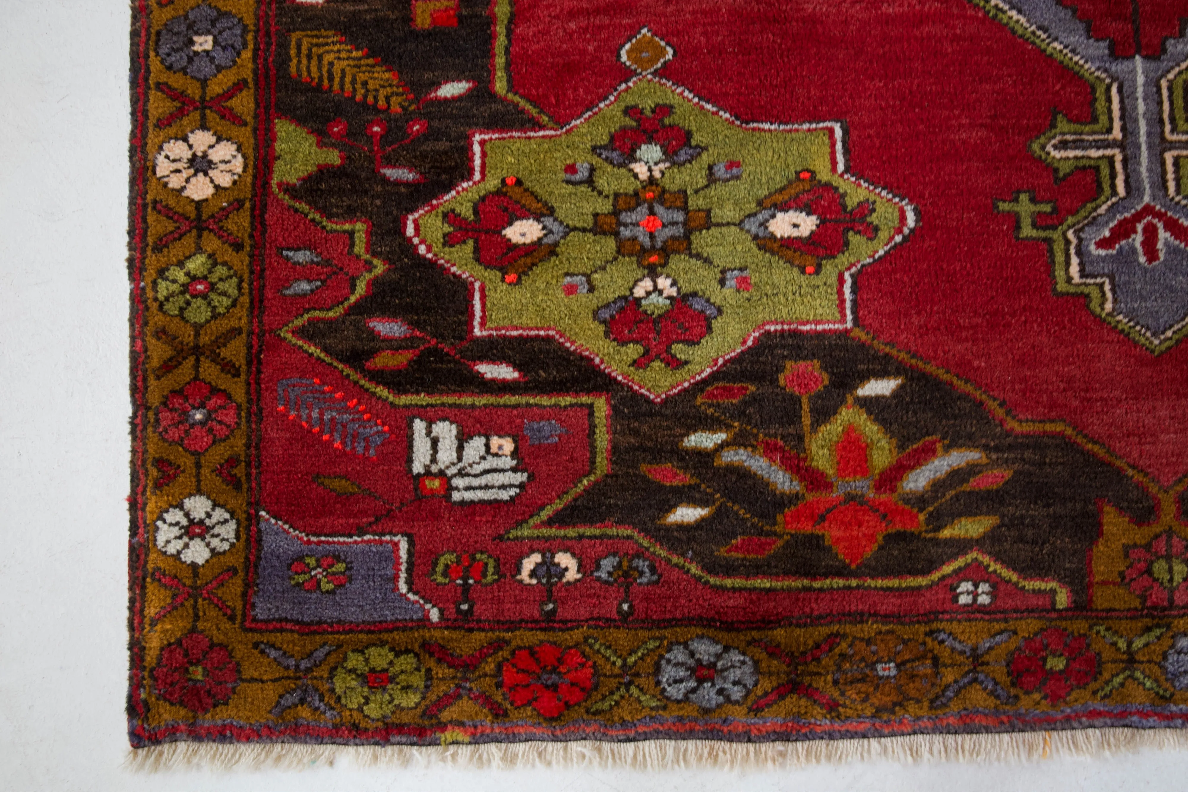 Vintage Konya Karapinar Rug 5'7"x7'9"