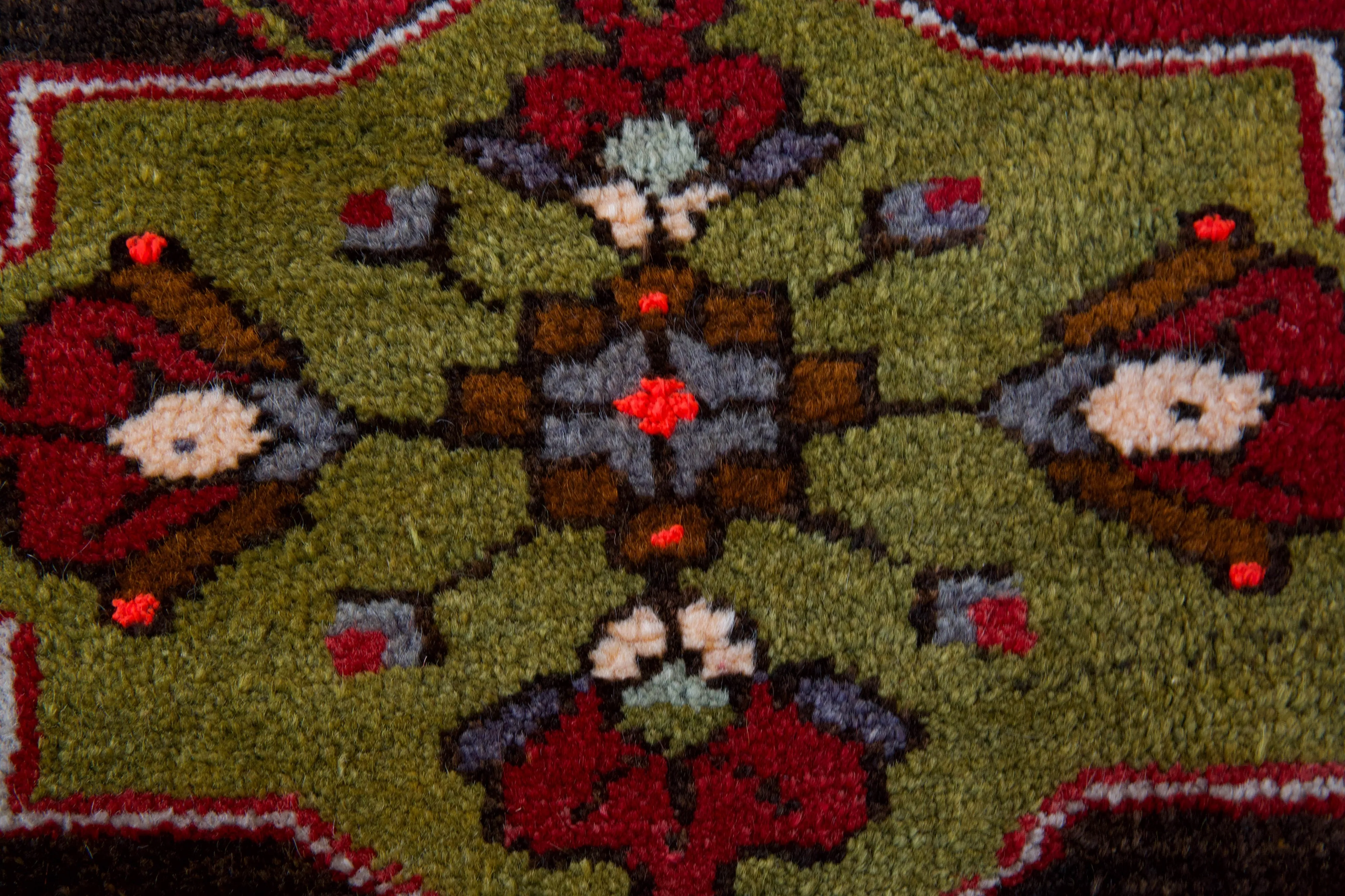 Vintage Konya Karapinar Rug 5'7"x7'9"