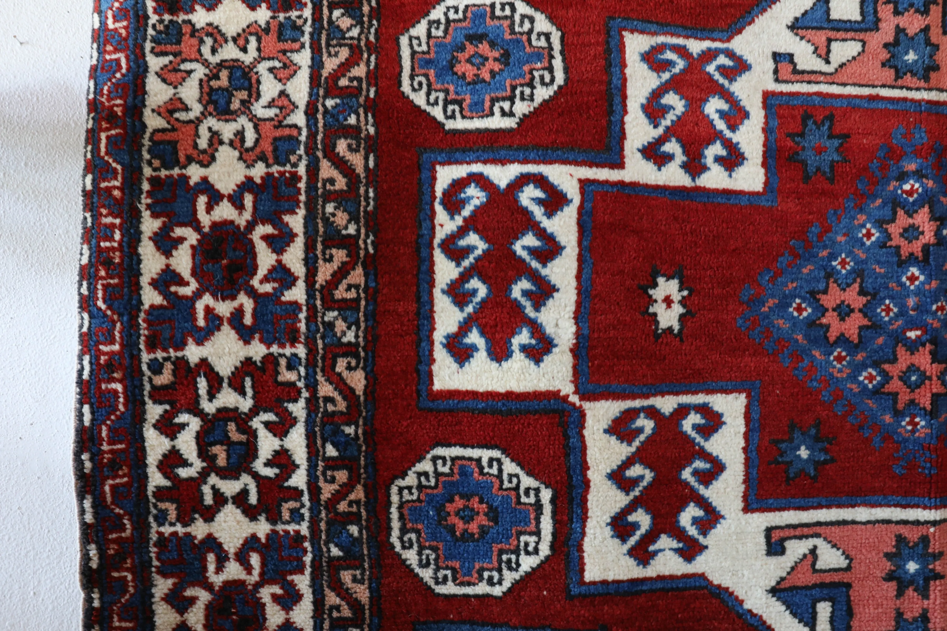 Vintage Pergamum Rug 5'11"x8'10"