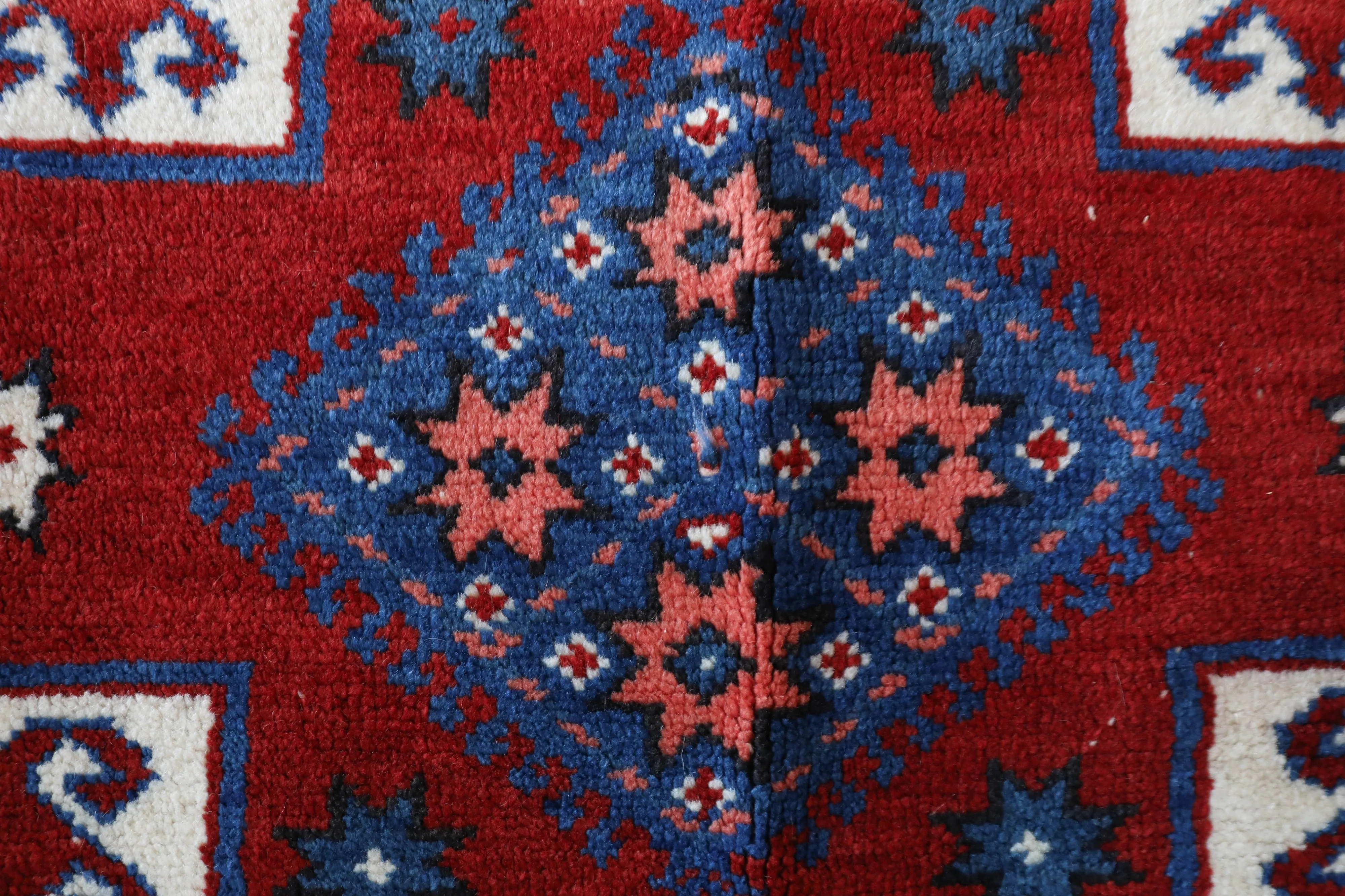 Vintage Pergamum Rug 5'11"x8'10"