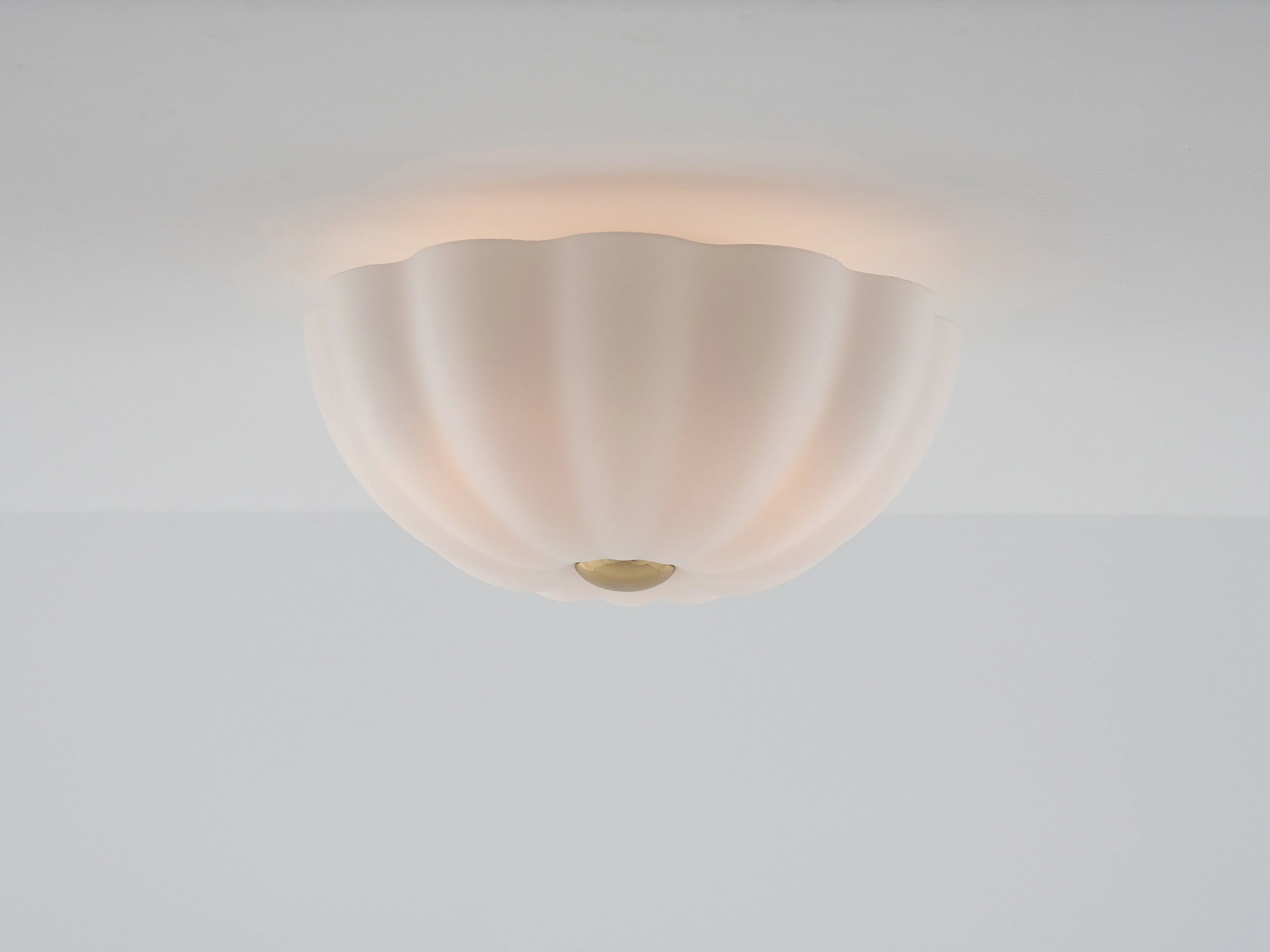 White flower flush ceiling light