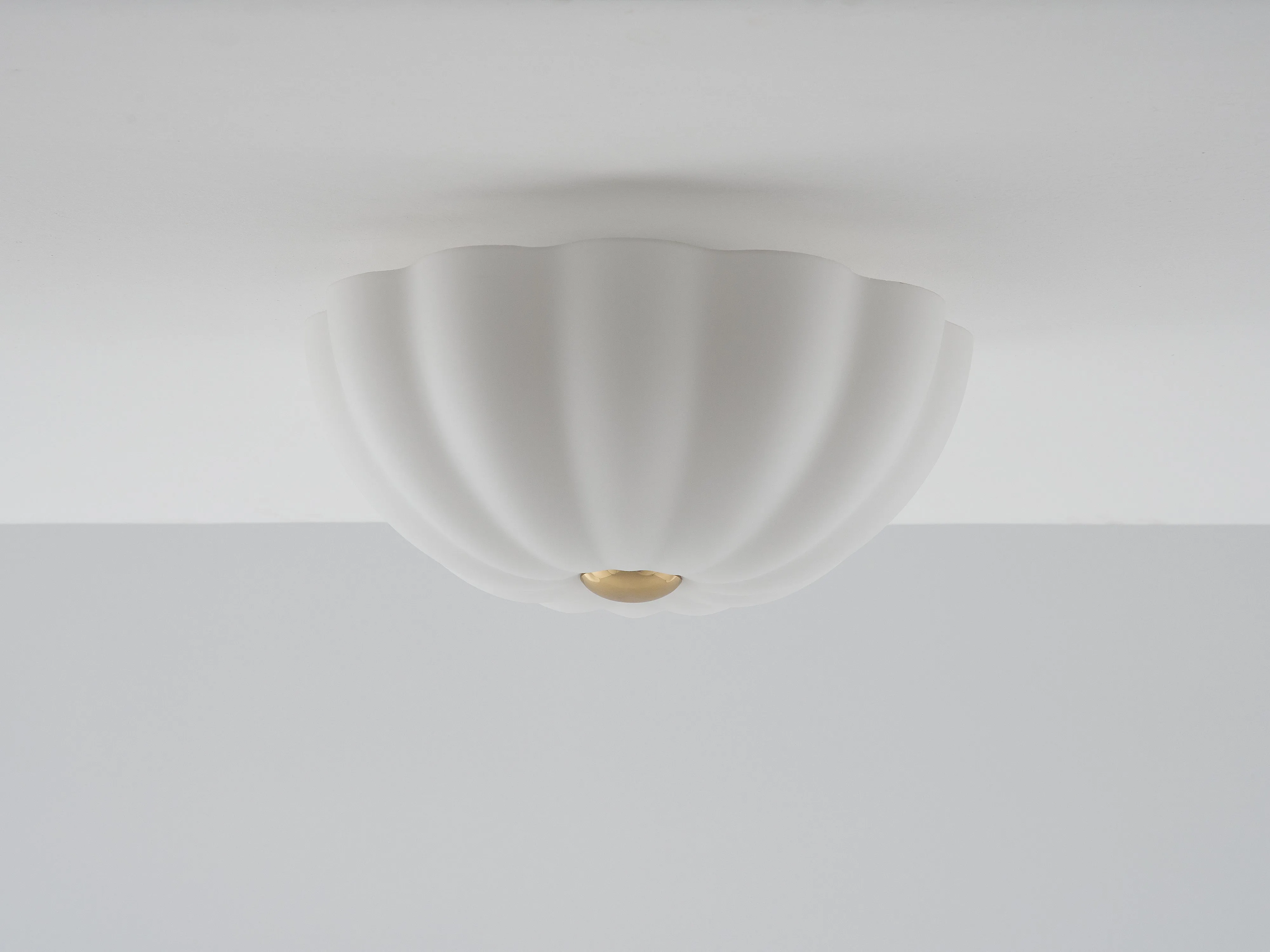 White flower flush ceiling light